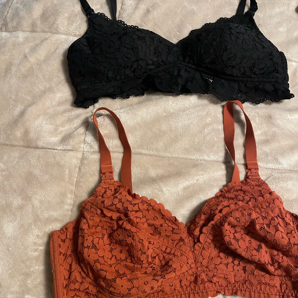 Momanda nursing bras bundle